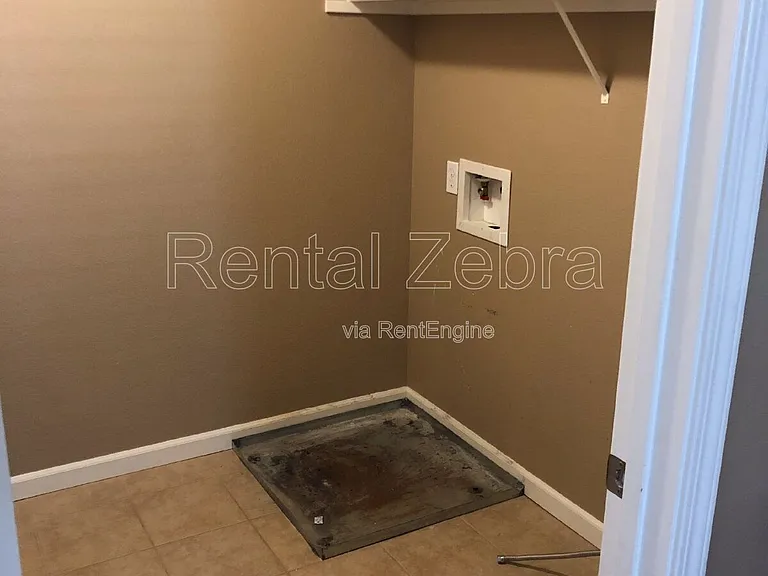 2348 Tedeschi Dr — Photo 12