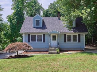 29-29B Dawson Rd, Worcester, MA 01602