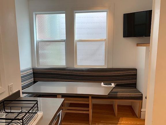 4th image of 1647U Haight St #1647U
