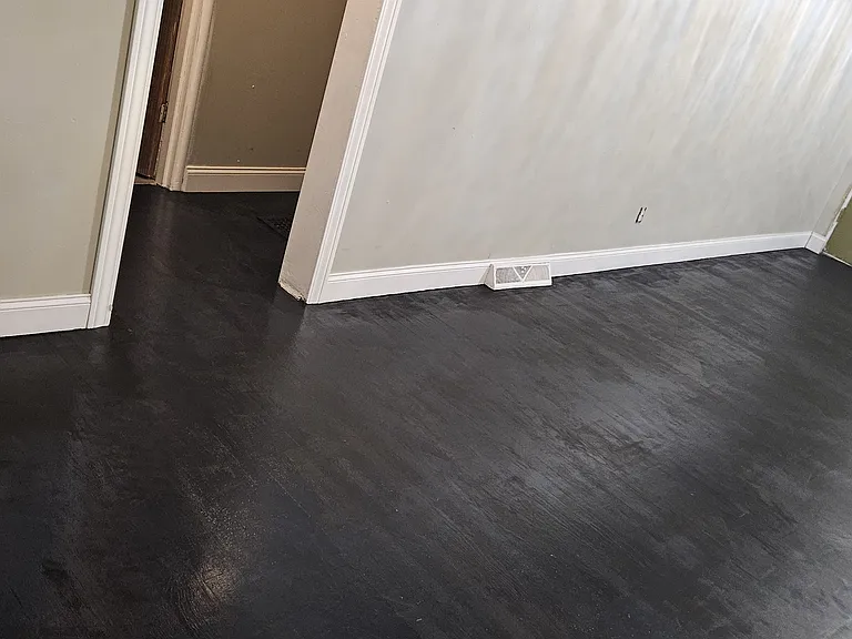 2821 Edwards St — Photo 5
