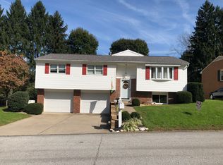 46 Elm Crest Dr, Wheeling, WV
