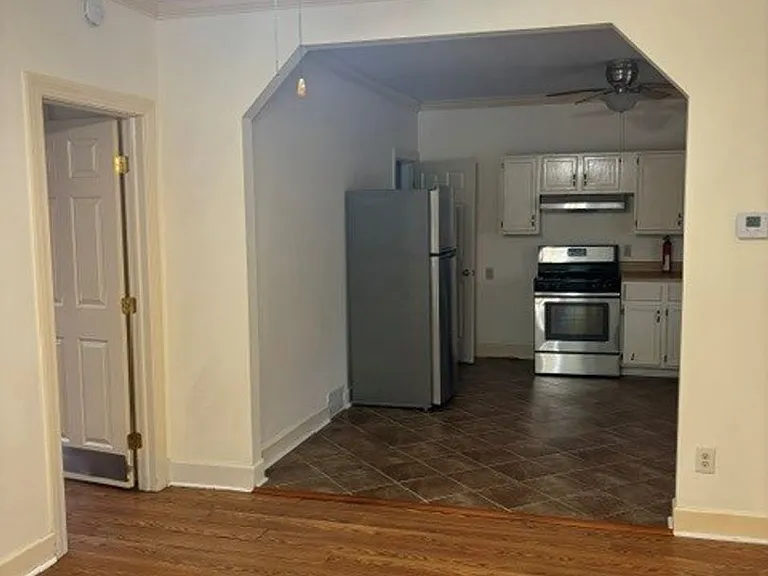 307 E 3rd St — Photo 3
