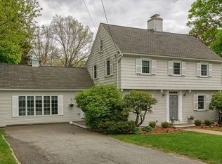 555 Andover St, Lowell, MA 01852