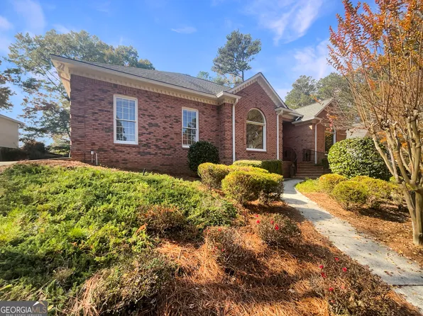 1961 Fields Pond Dr, Marietta, GA 30068