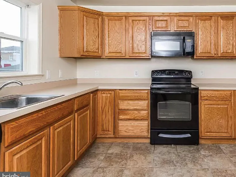 5235 Crowson Ave #6 — Photo 34