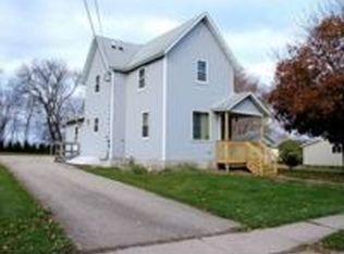 122 W Main St, Dane, WI 53529