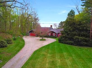 83 Beacon St, Marblehead, MA 01945