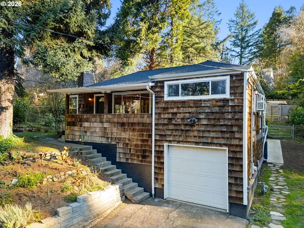 9208 SW 44th Ave, Portland, OR 97219