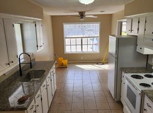 Deluxe Lake Apartments - 4B, Hammond, LA 70403