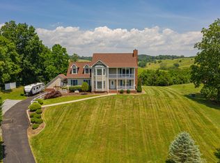 2104 Etzler Rd, Troutville, VA 24175