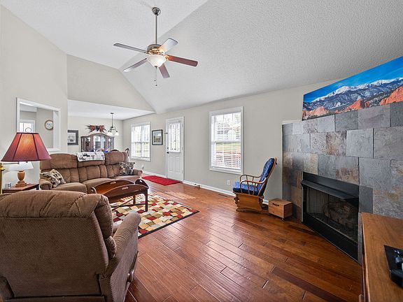 5th image of 1697 Windriver Rd