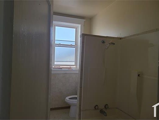 3rd image of 4829 W West End Ave #3E