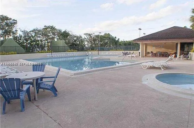 Kenland Bend North Condo — Photo 2