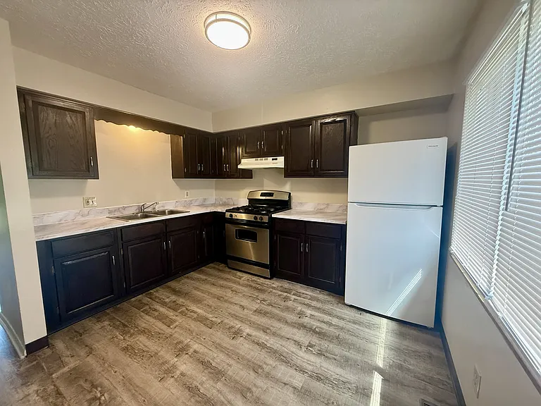 340 Cathedral St #344 — Photo 4