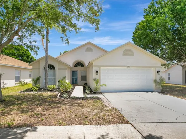 1007 Cristelle Jean Dr, Ruskin, FL 33570