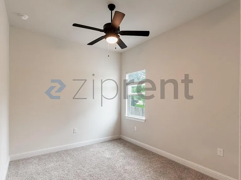 6913 Halesboro Dr — Photo 12