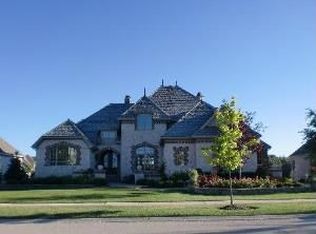 515 Willow St, Sugar Grove, IL 60554