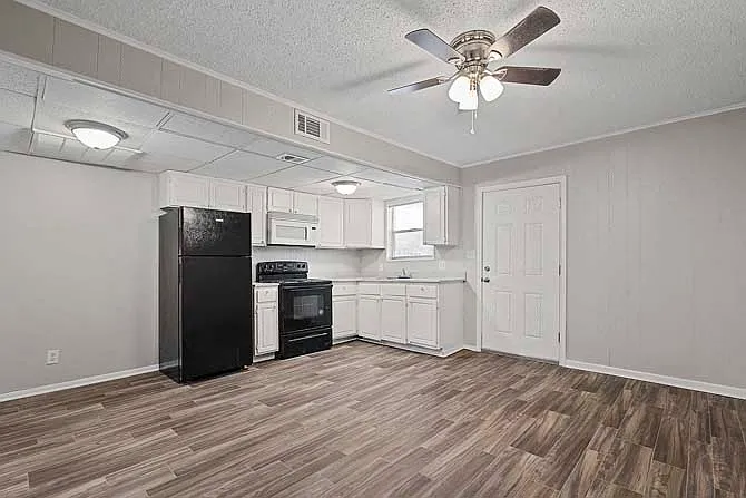 Sage Creek Apartments — Photo 26