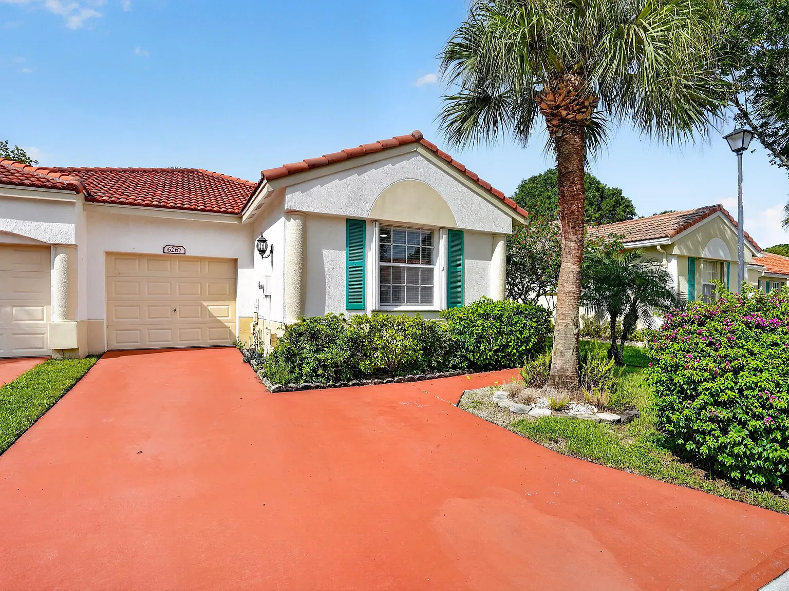 3 bed, 2.0 bath, 1570 sqft, $3,500 — Photo 2