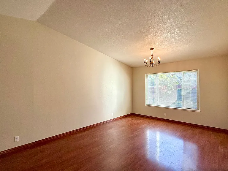 5007 Anaheim Loop — Photo 5