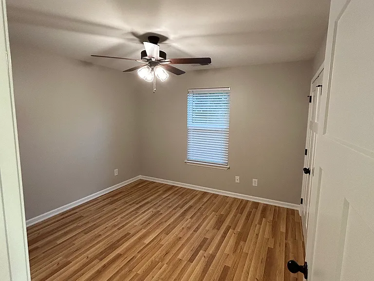 306 Church St — Photo 15