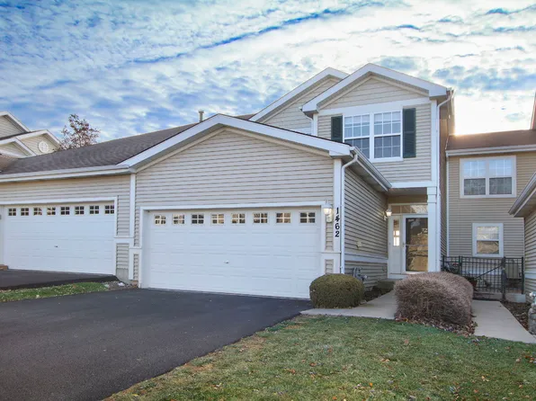 1462 W Remington Ln, Round Lake, IL 60073
