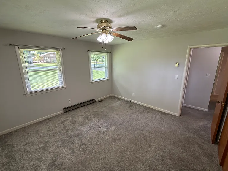 1102 Mary Ln — Photo 20