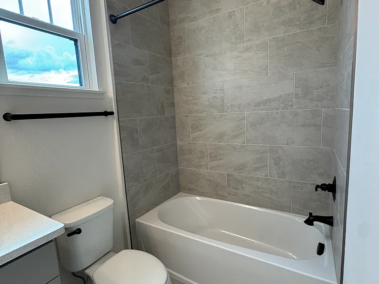 15026 Groveside Rd — Photo 10