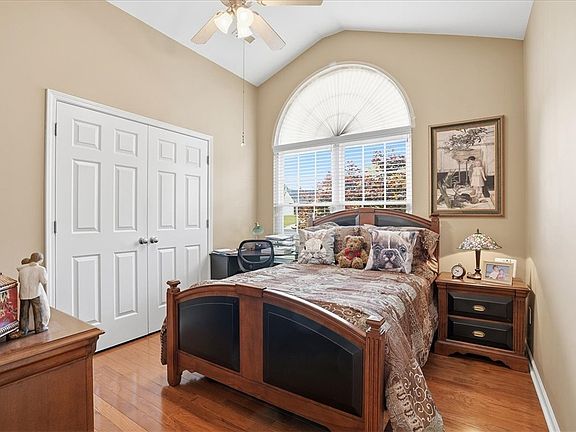 5th image of 379 Sandpiper Dr