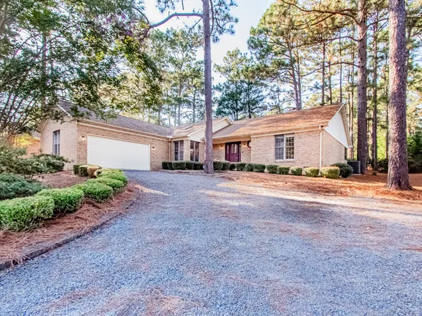 965 Monticello Dr, Pinehurst, NC 28374