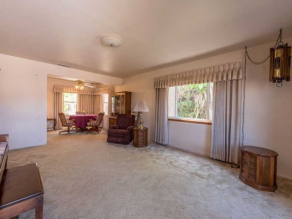 3rd image of 420 Orrell Dr
