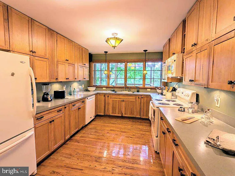 24 Blue Ridge Rd — Photo 9
