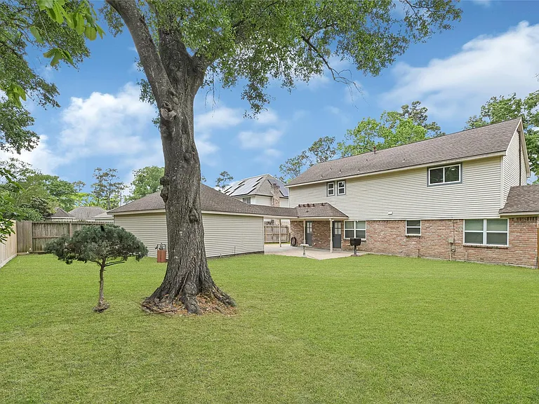 723 Loire Ln — Photo 17