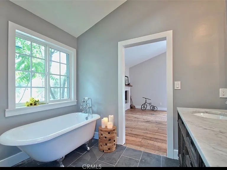 4250 Canoga Ave — Photo 13