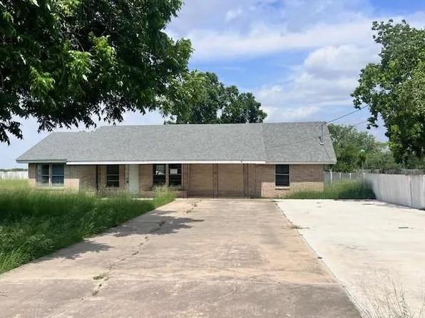 713 S 11th St, Donna, TX 78537