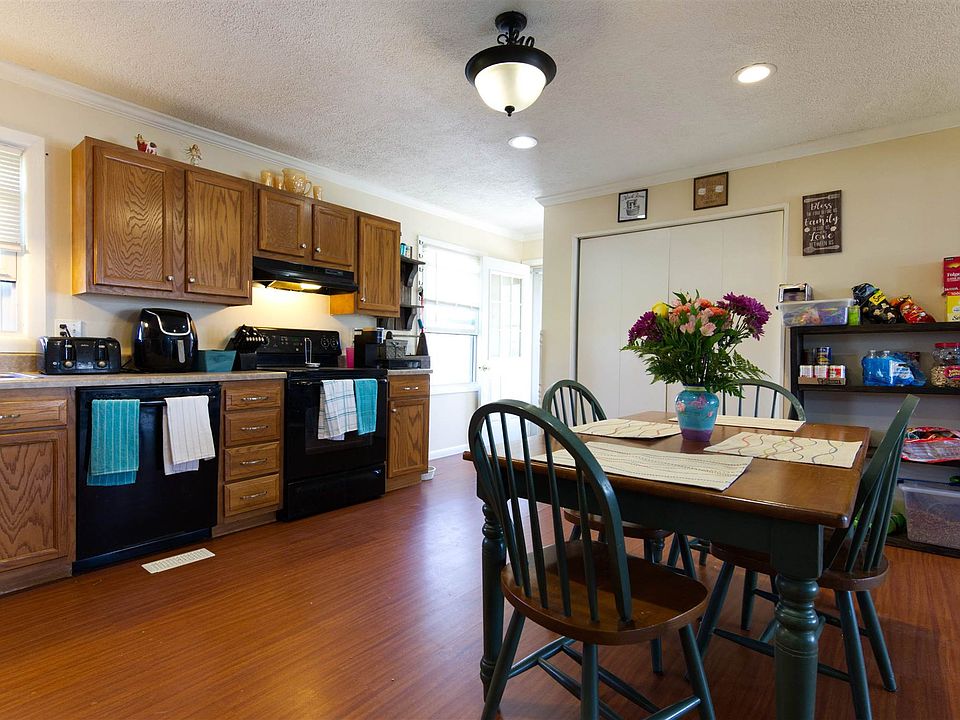 569 Jenkins Ln, Falmouth, KY 41040 Zillow