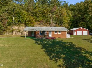 1694 Pattonsville Rd, Duffield, VA 24244