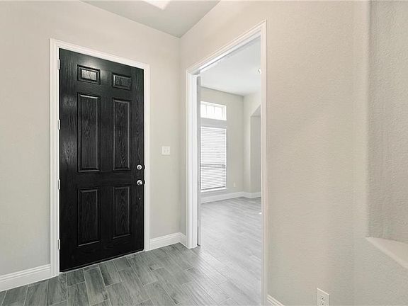 3rd image of 5732 Amphora Ave