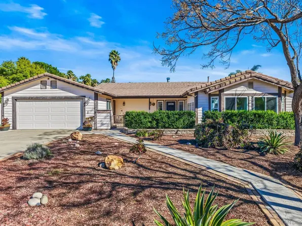 16319 Scarbery Rd, Ramona, CA 92065