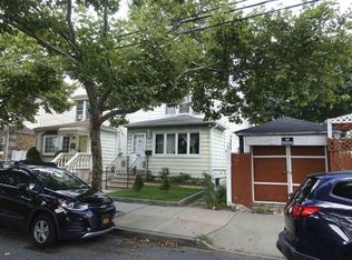 10551 90th St, Ozone Park, NY 11417