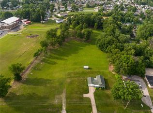 3948 Teays Valley Rd, Hurricane, WV 25526