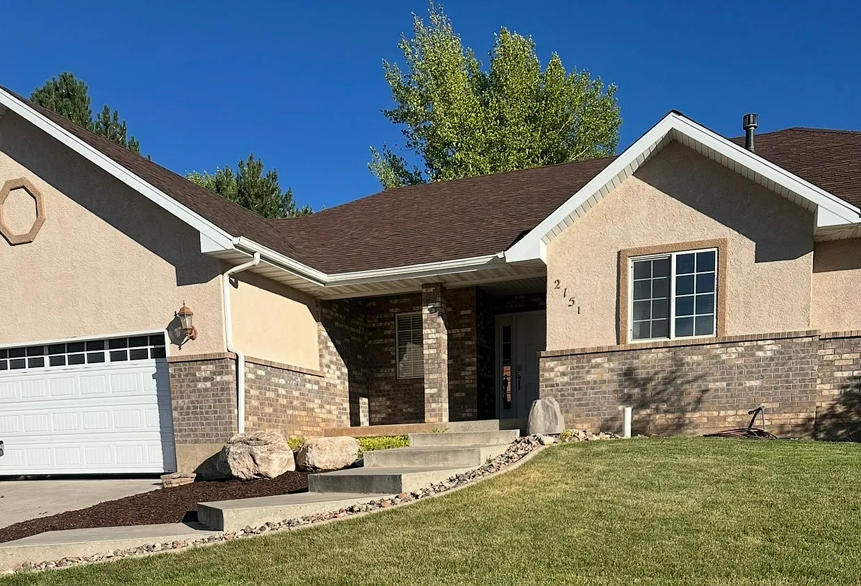 5 bed, 3600 sqft, $2,600 — Photo 1