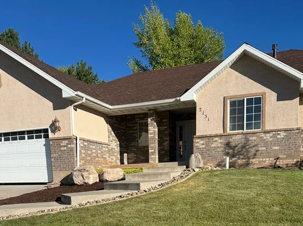 2151 W Sunset Pointe Dr, Cedar City, UT 84720