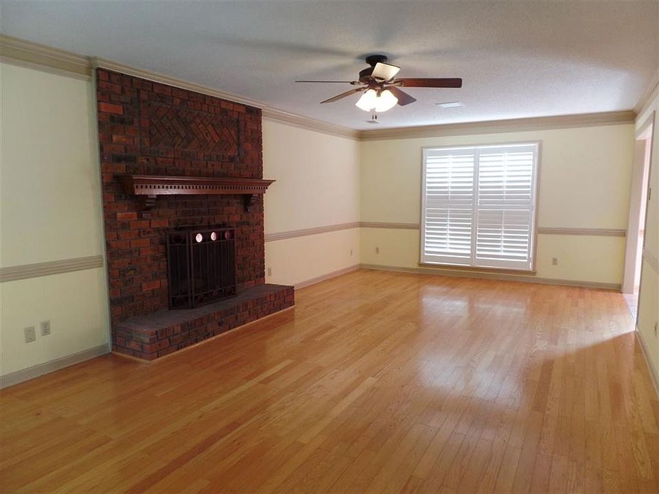 2nd image of 1888 Corbin Rd