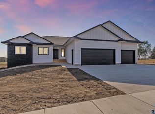503 Ella Ave, Baltic, SD 57003