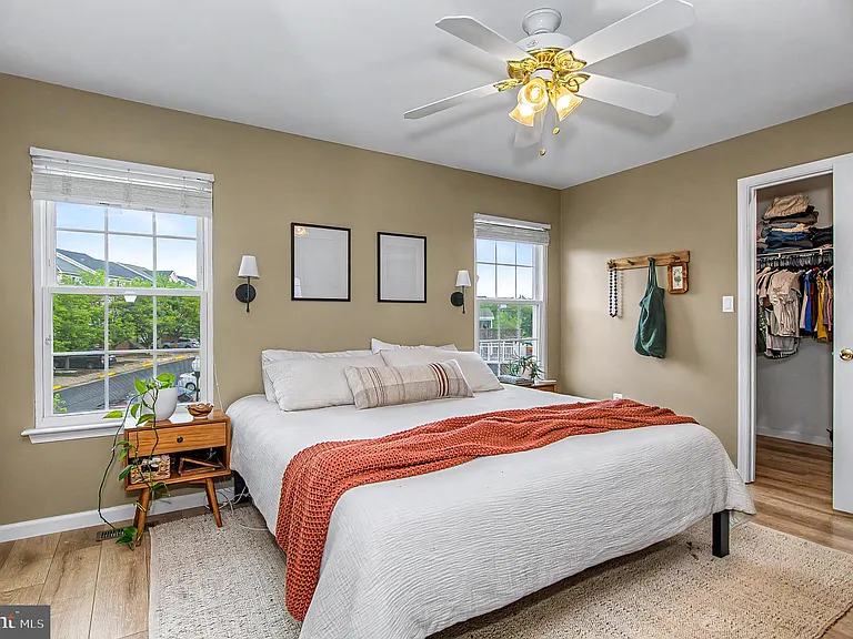 510 Lilac Ter NE — Photo 18