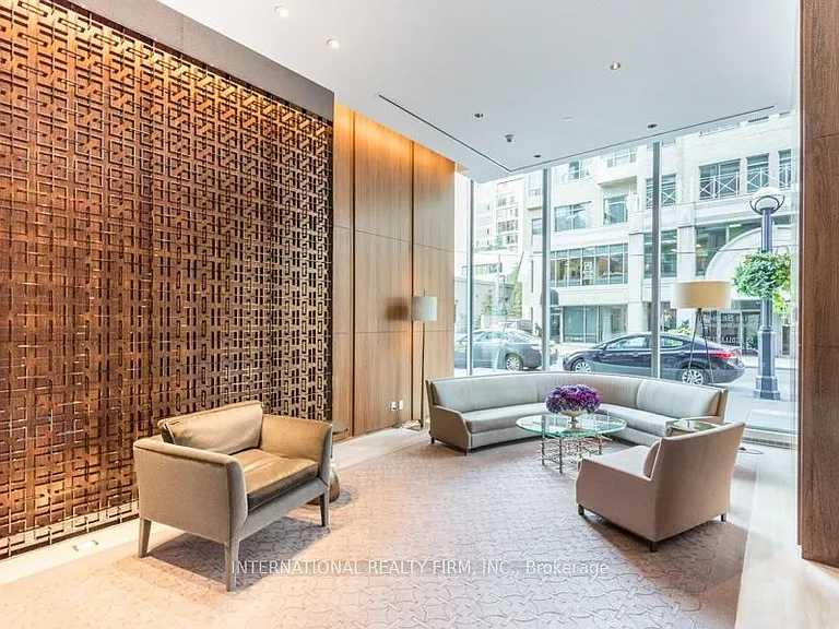 55 Scollard St #702 — Photo 4