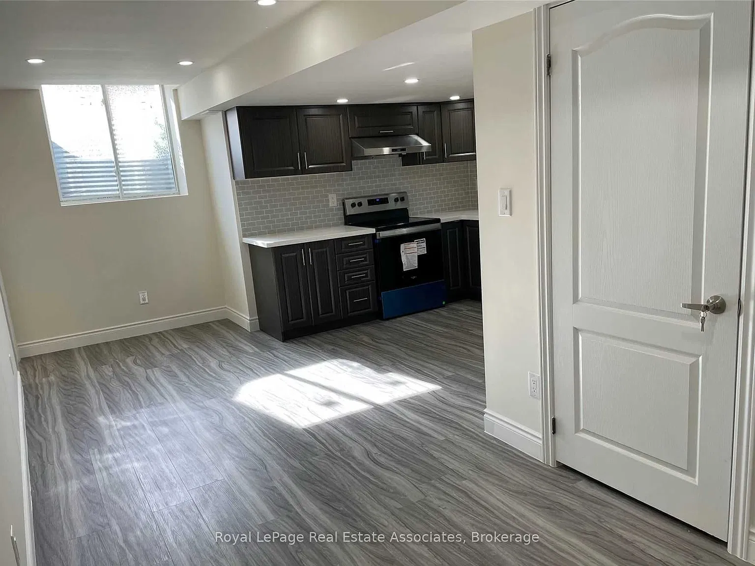 2 bed, $1,800 — Photo 3