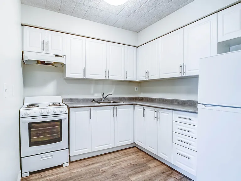 3150 Donnelly St — Photo 10