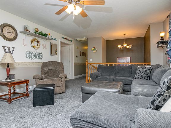 5th image of 4030 W Severn Cir